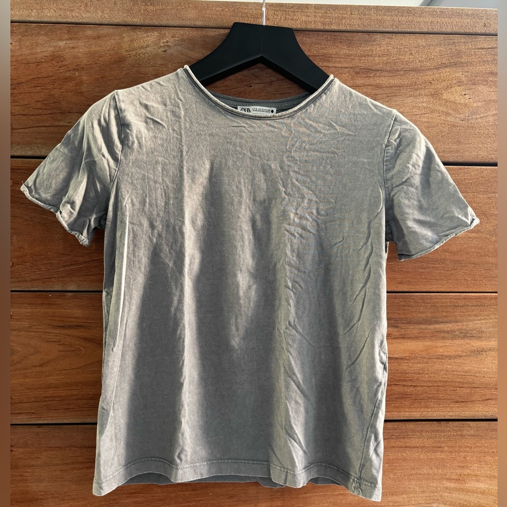 Zara T-shirt size Small